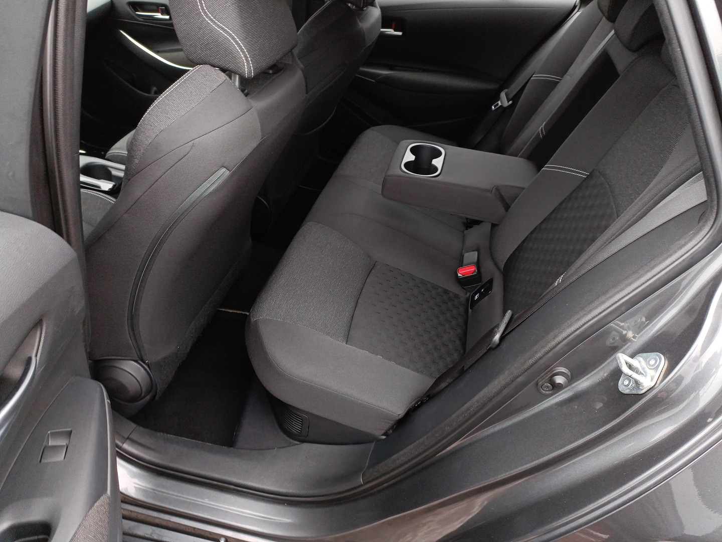 Toyota Corolla - zdjęcie 10