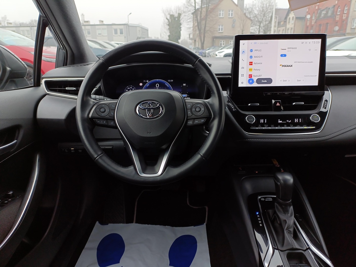 Toyota Corolla - zdjęcie 14