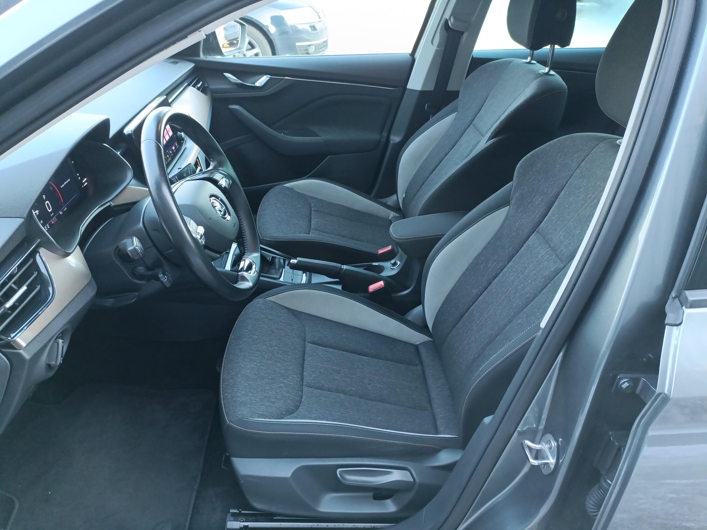 Škoda Kamiq - zdjęcie 9