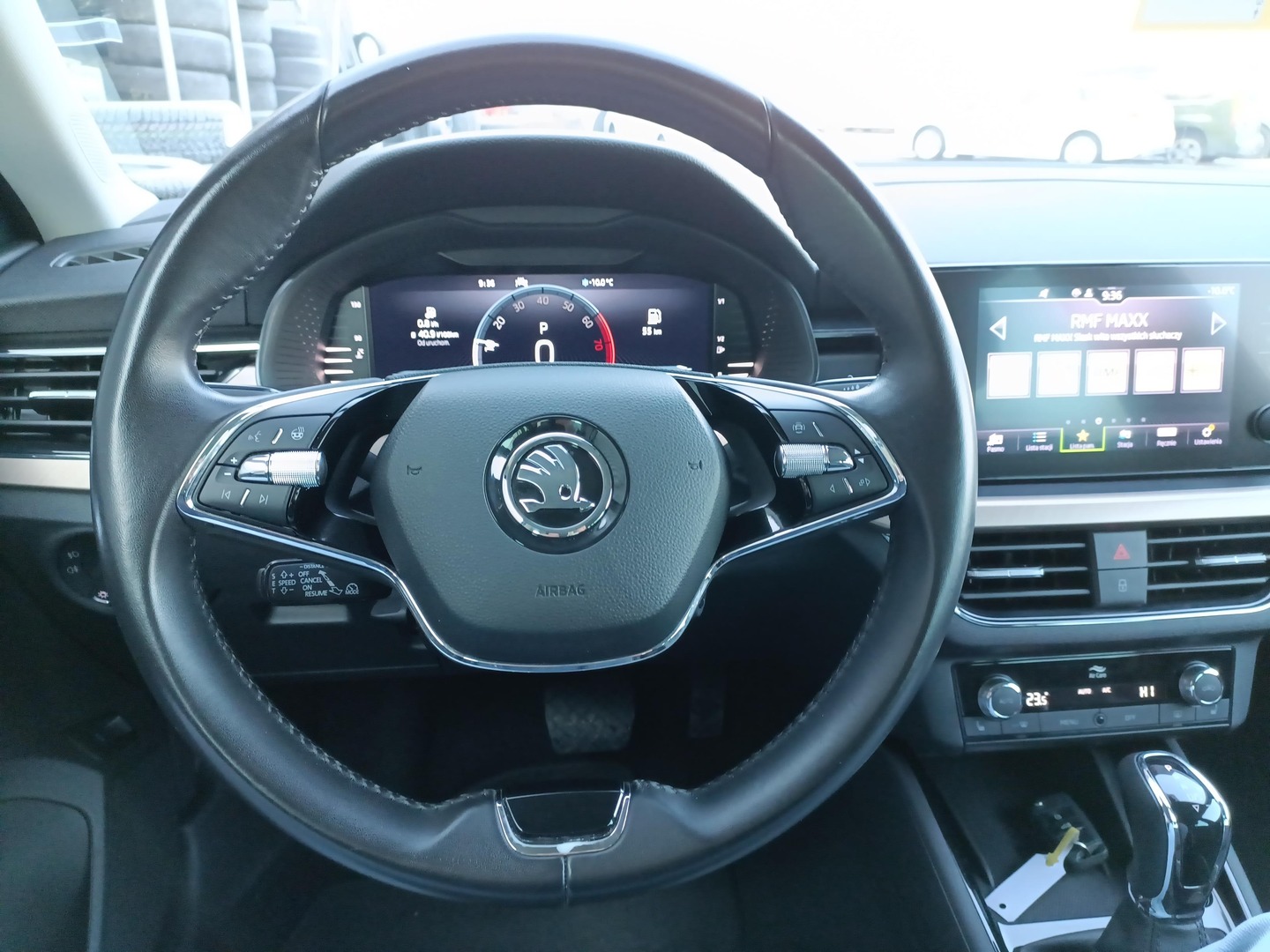 Škoda Kamiq - zdjęcie 15