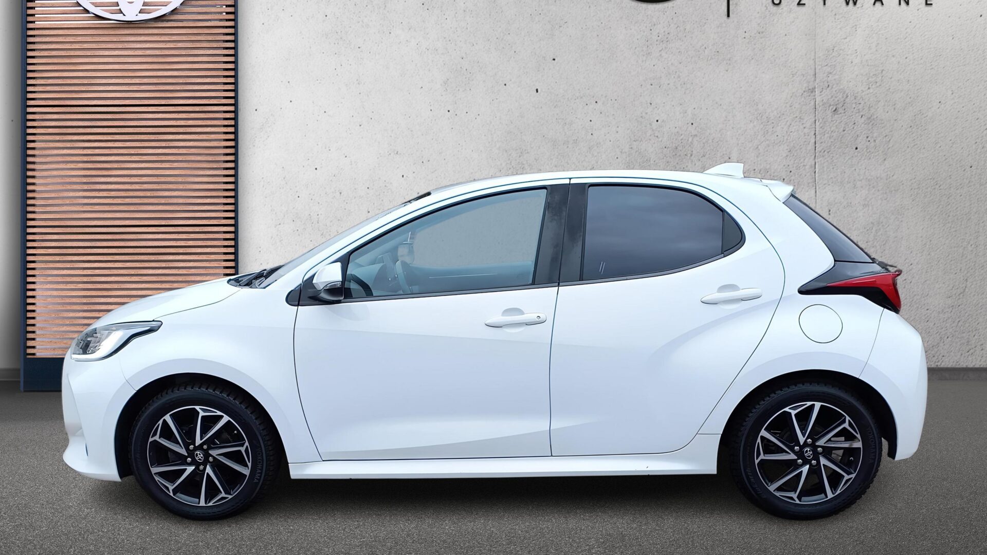 Toyota Yaris - zdjęcie 5