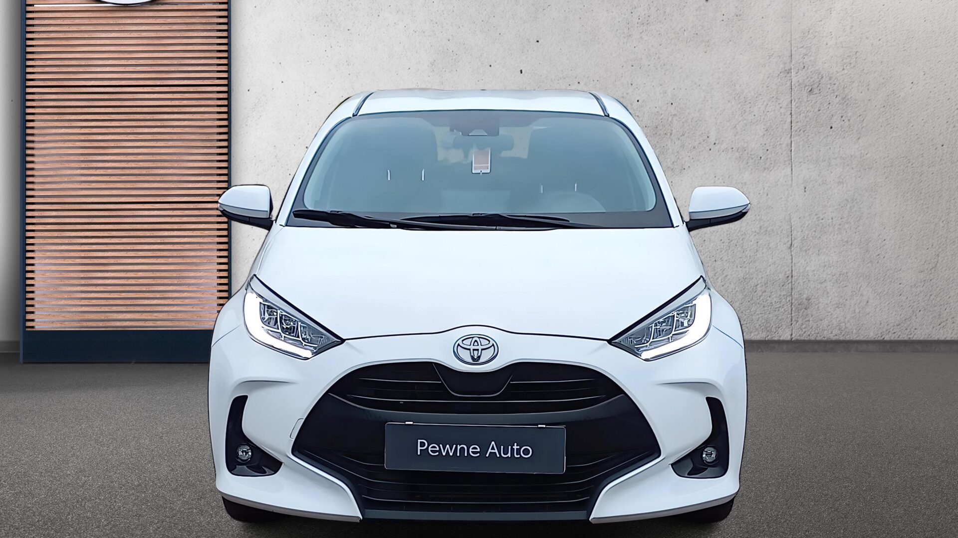 Toyota Yaris - zdjęcie 2