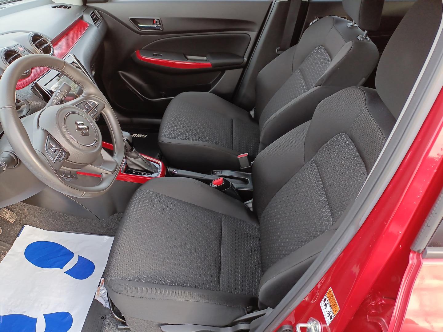 Suzuki Swift - zdjęcie 10