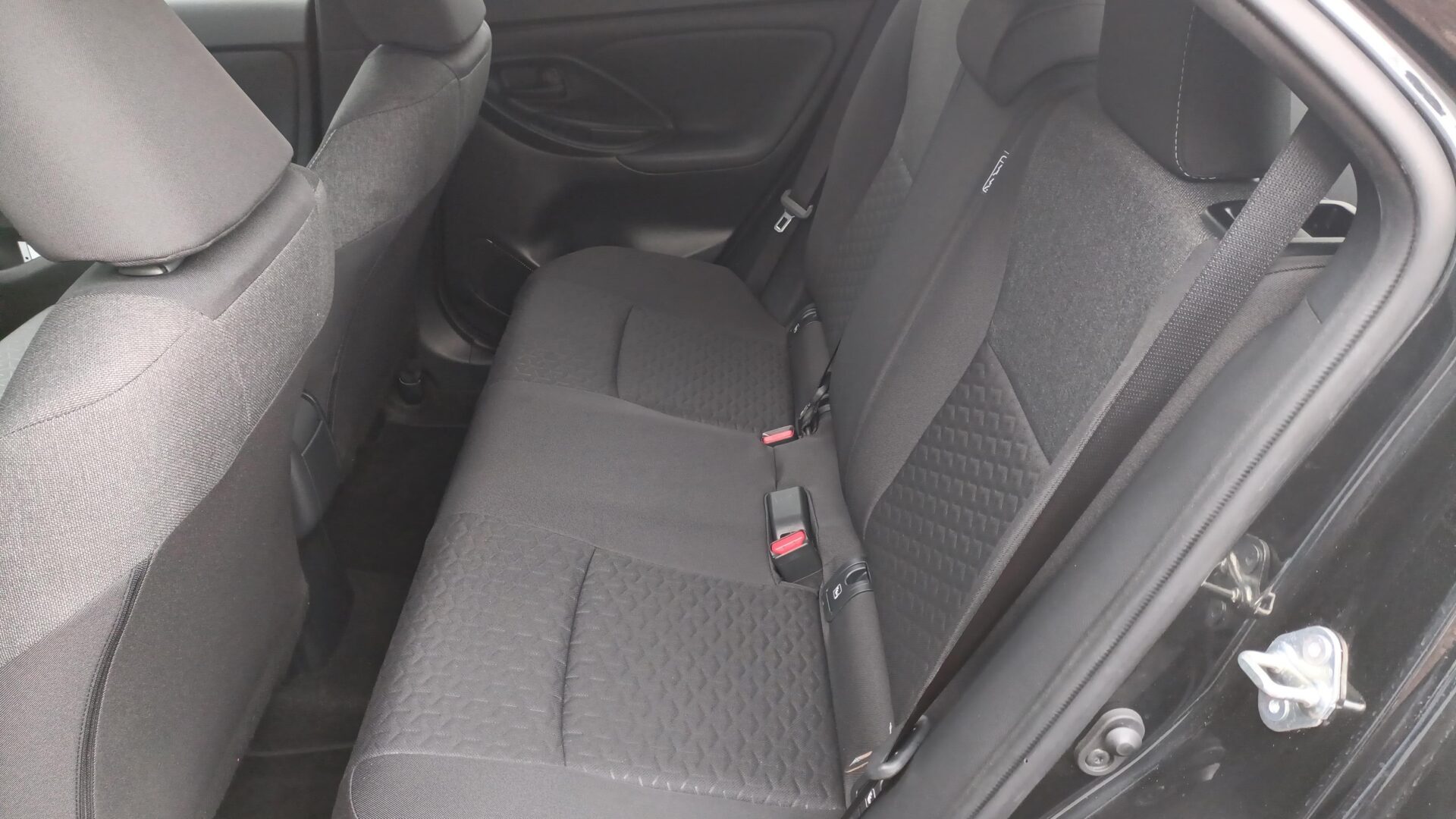 Toyota Yaris Cross - zdjęcie 9