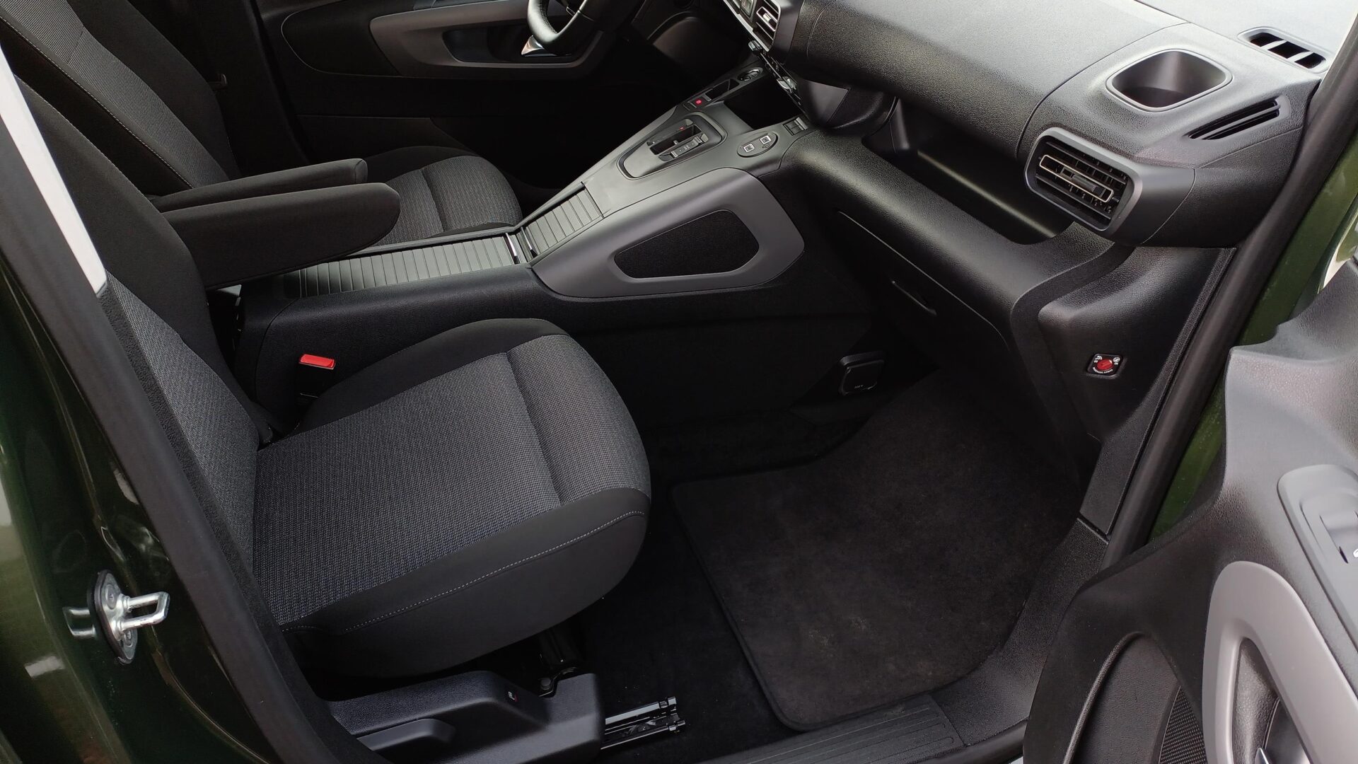 Toyota PROACE CITY VERSO - zdjęcie 11