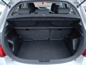 Toyota Yaris - miniatura 13