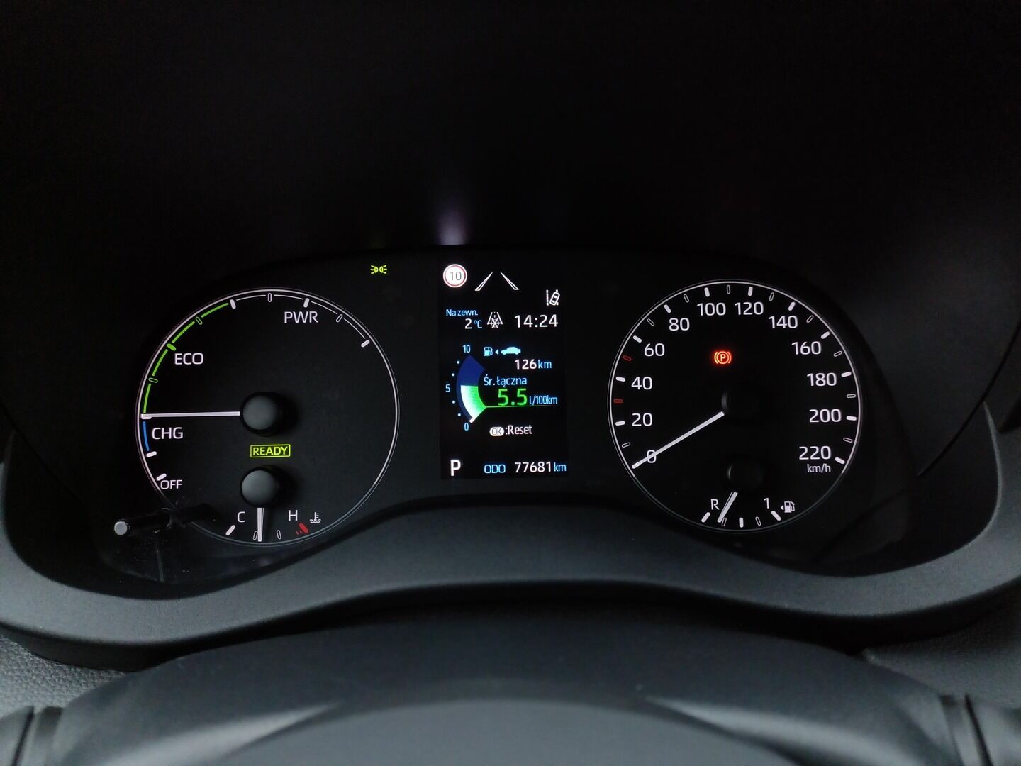 Toyota Yaris - zdjęcie 18