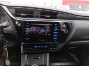 Toyota Auris - miniatura 17