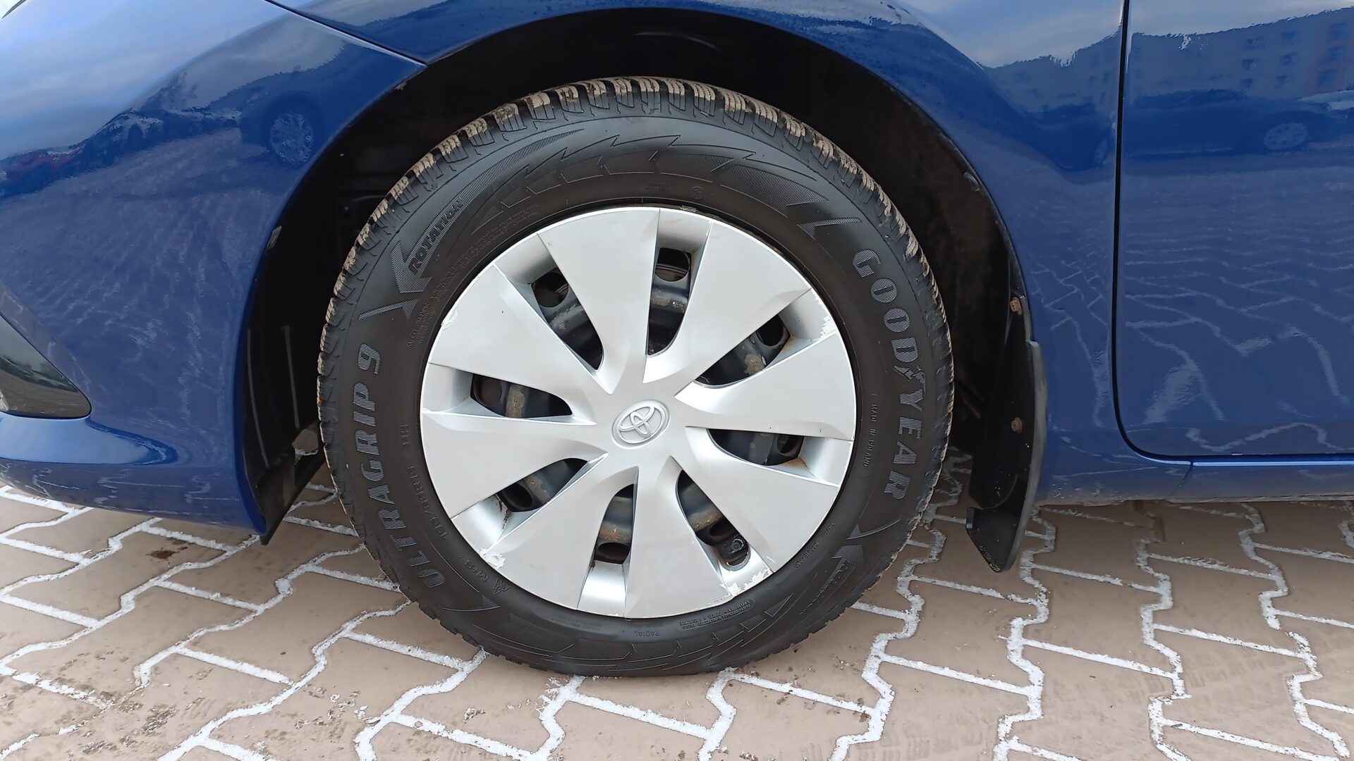 Toyota Auris - zdjęcie 19