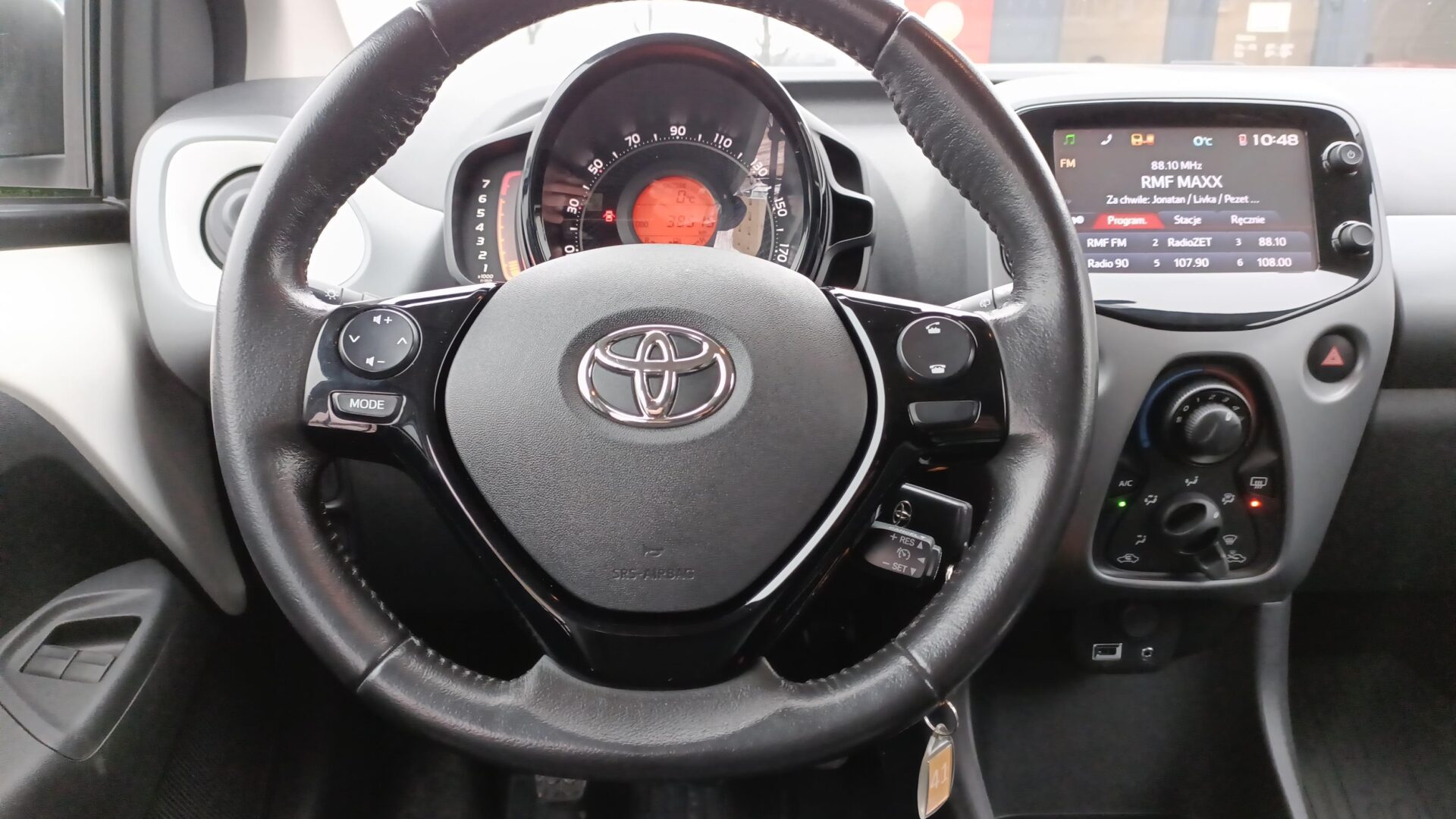 Toyota Aygo - zdjęcie 14