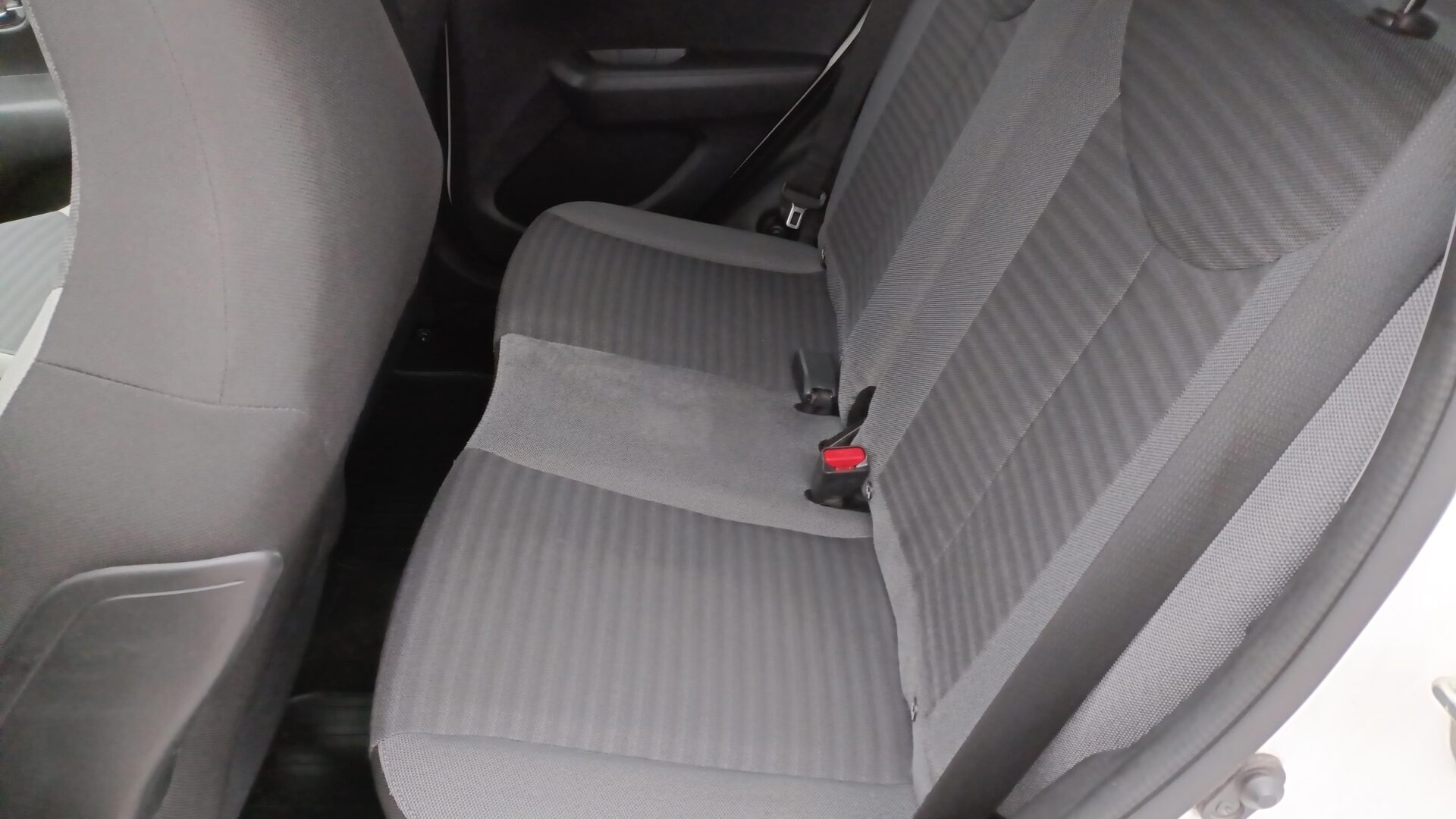 Toyota Aygo - zdjęcie 10