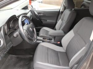 Toyota Auris - miniatura 9
