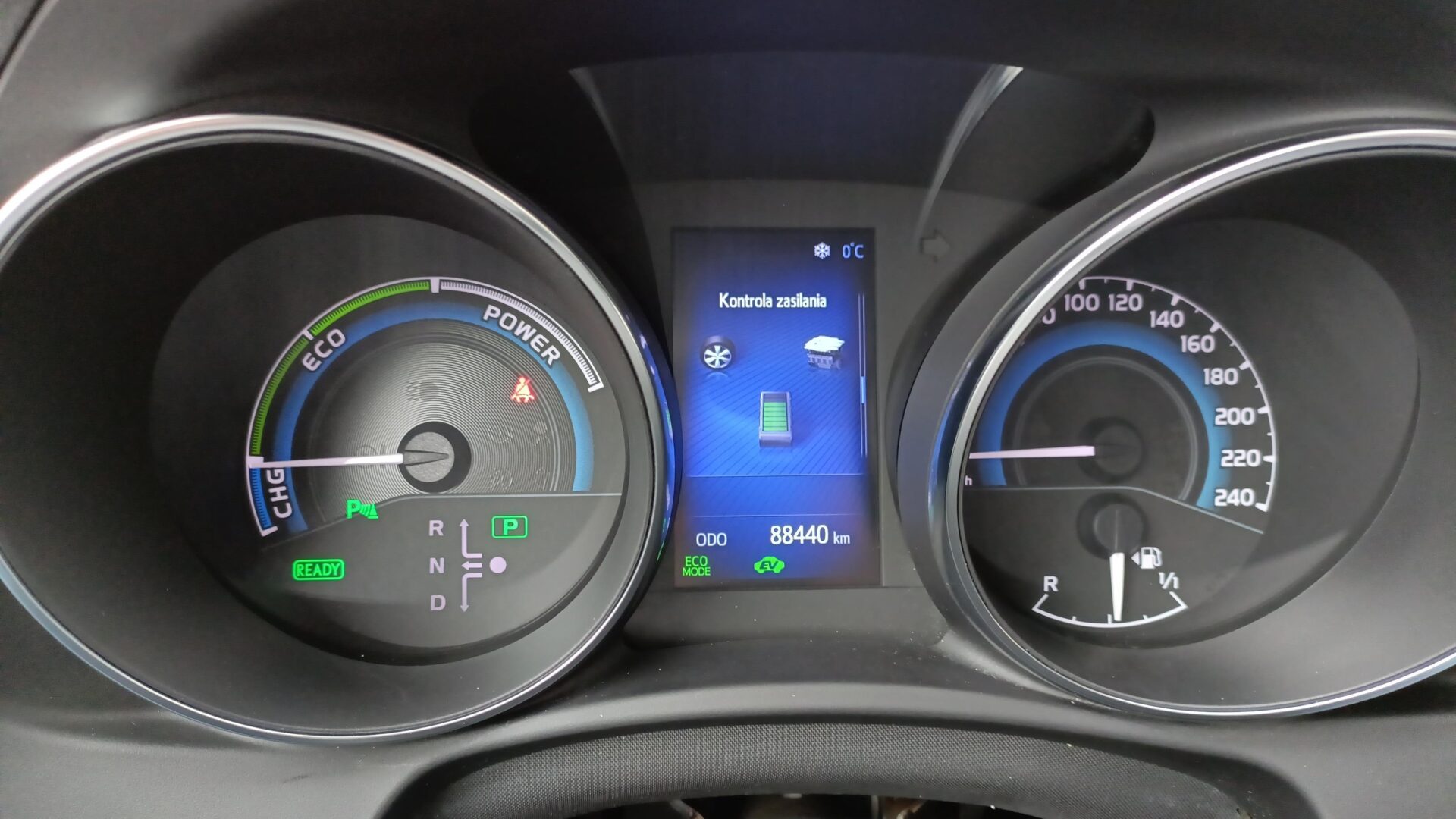 Toyota Auris - zdjęcie 16