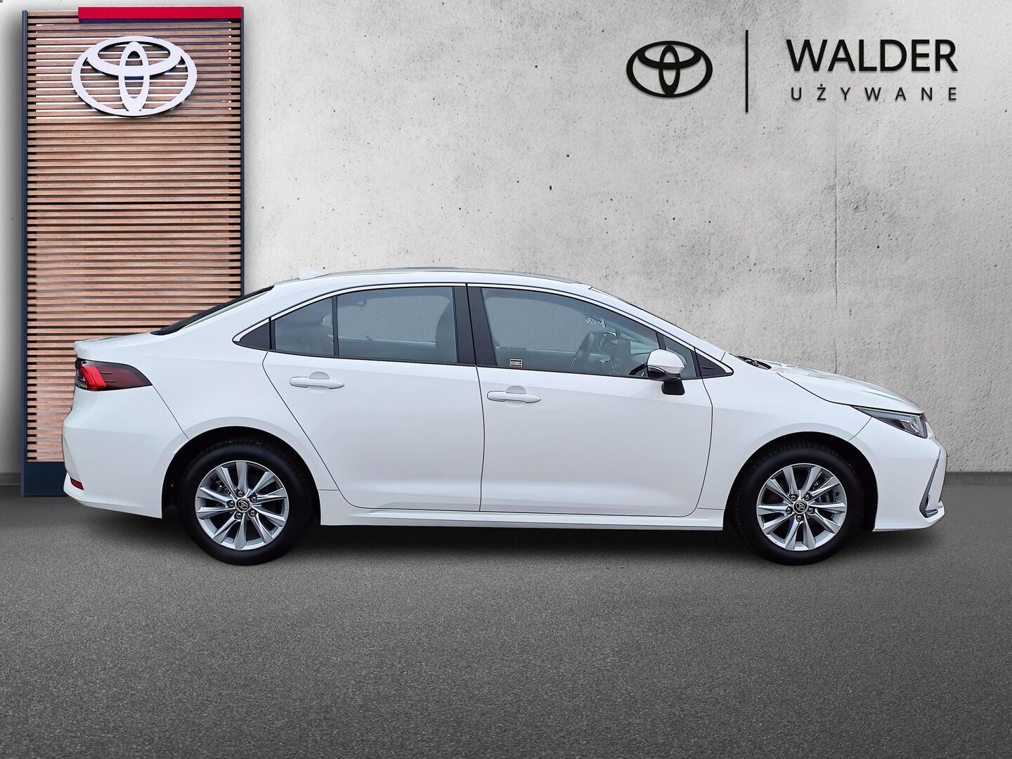 Toyota Corolla - zdjęcie 6