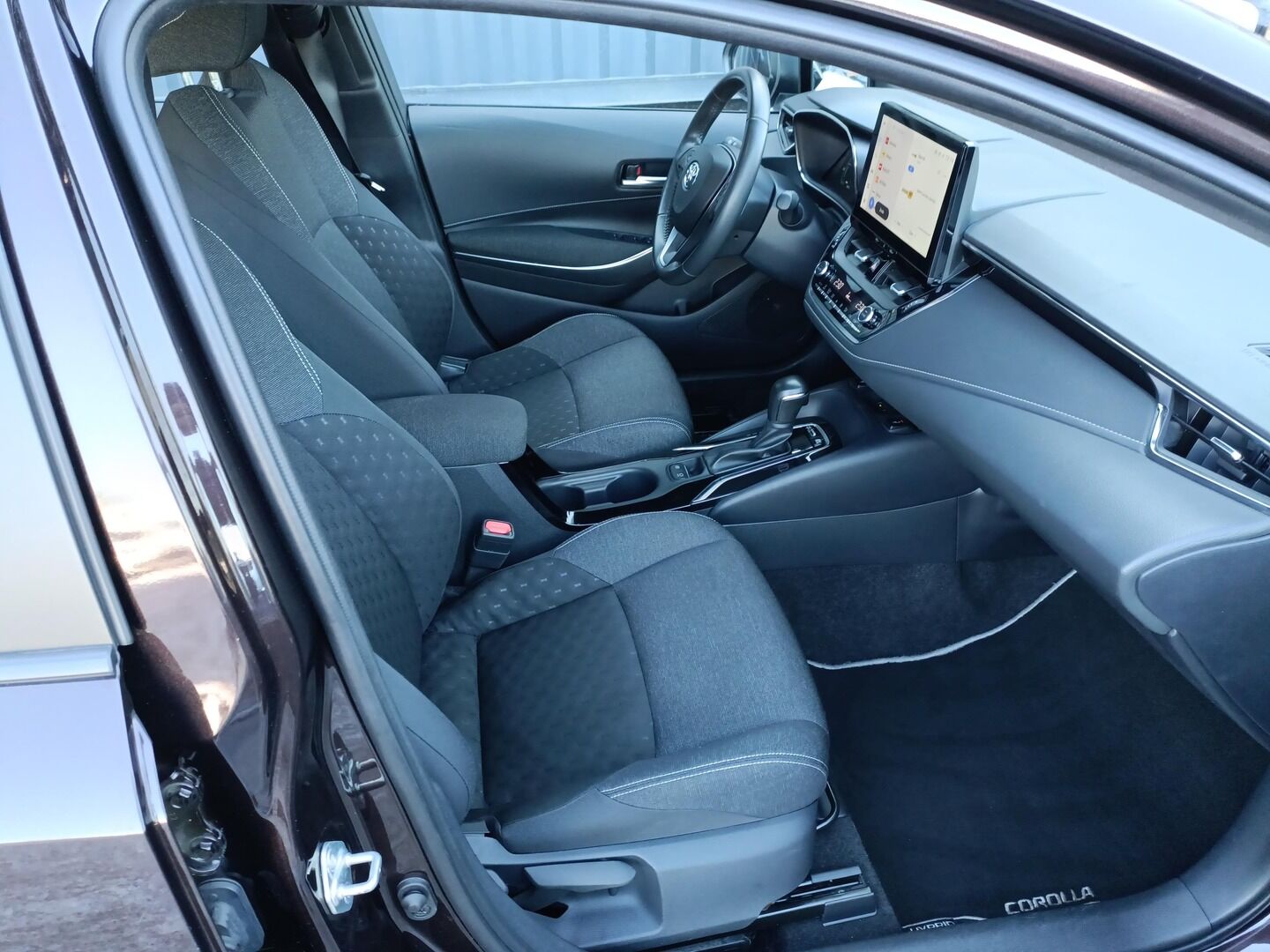 Toyota Corolla - zdjęcie 12