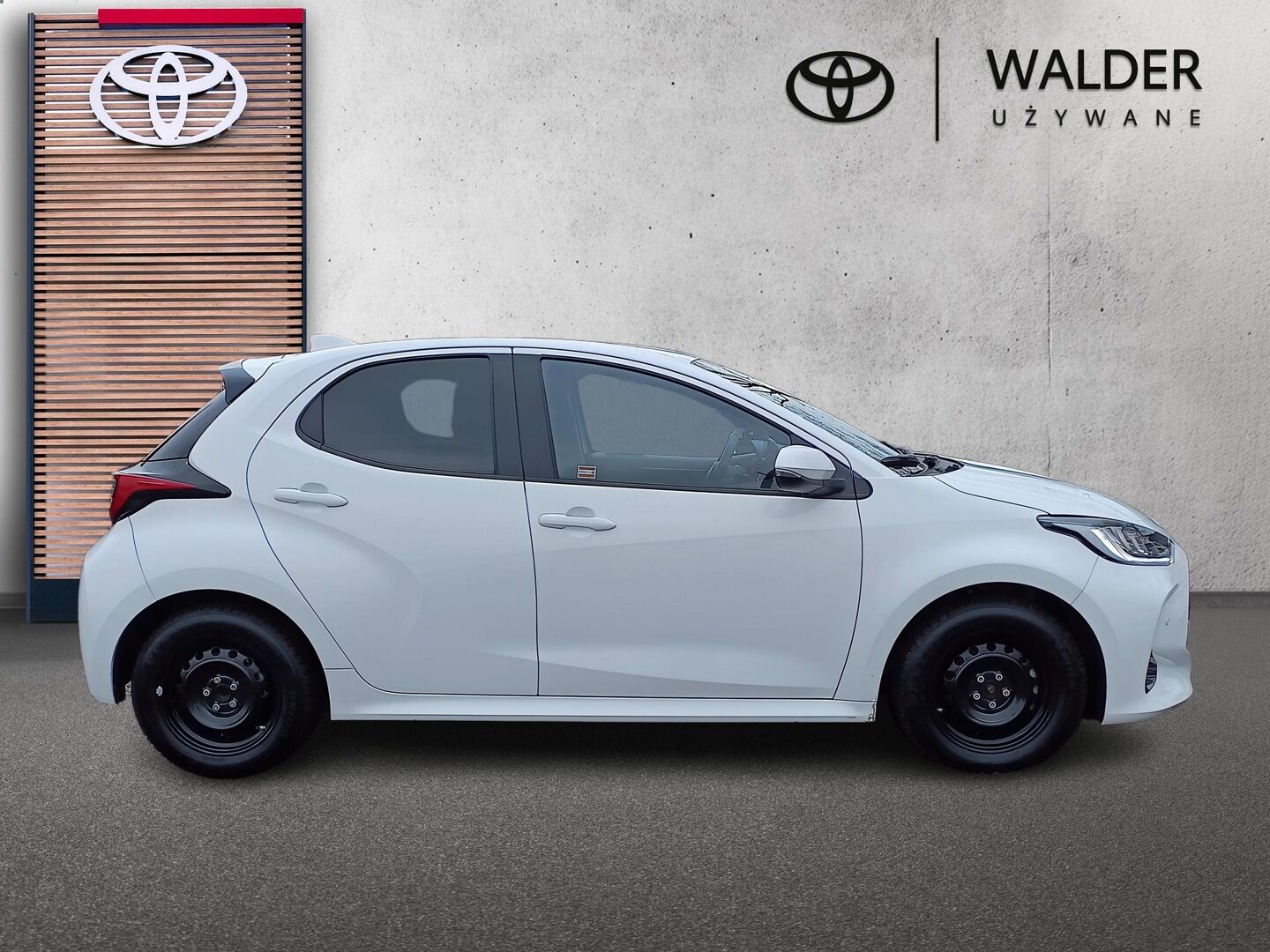 Toyota Yaris - zdjęcie 6