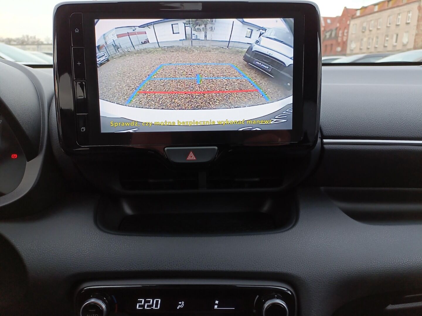 Toyota Yaris - zdjęcie 17