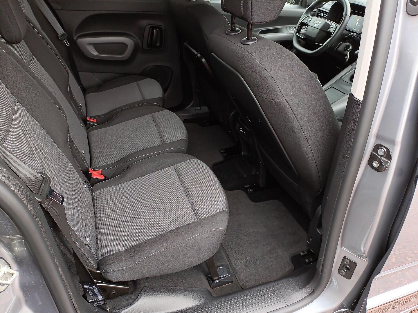 Toyota PROACE CITY VERSO - zdjęcie 12