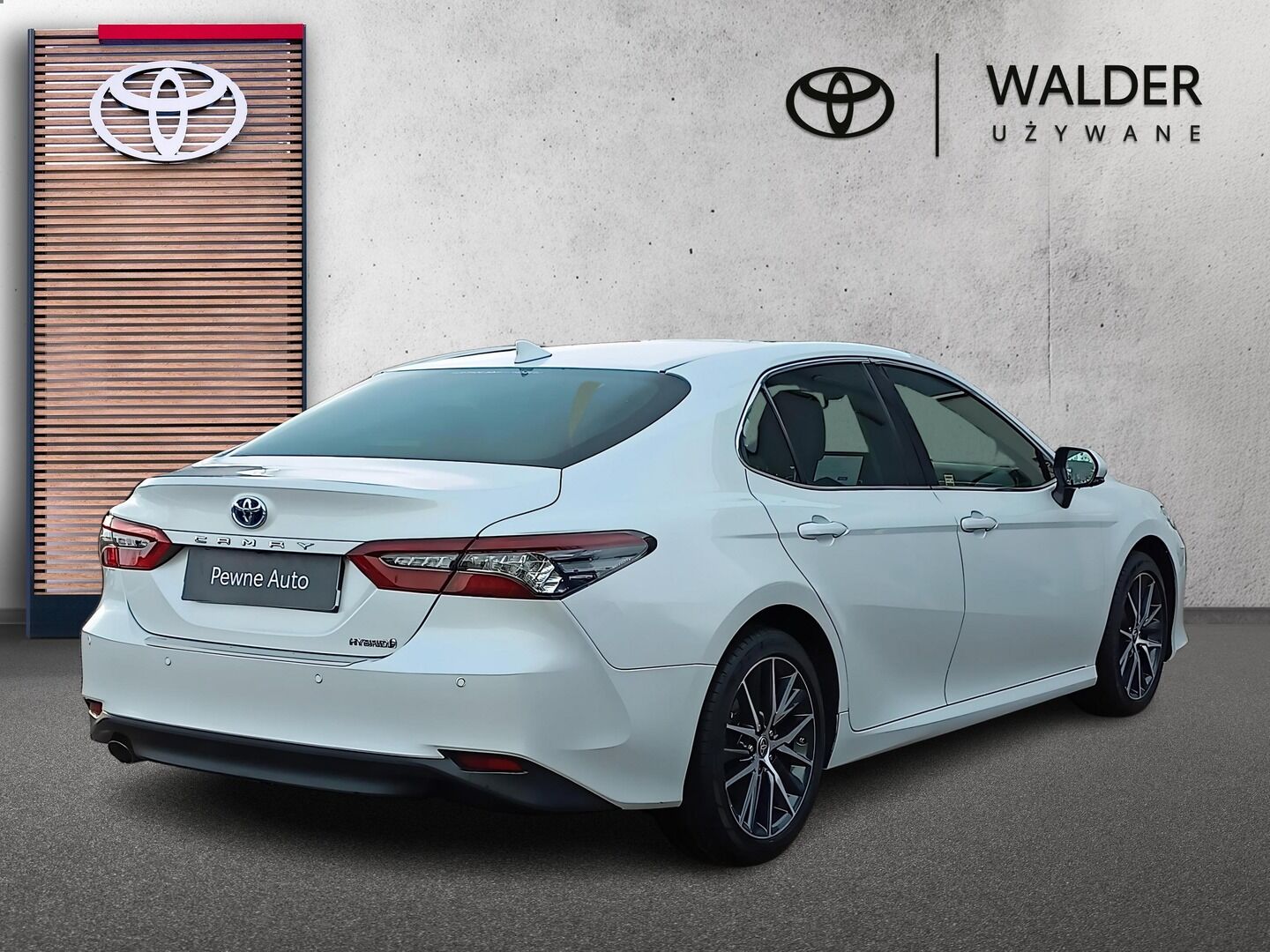 Toyota Camry - zdjęcie 5