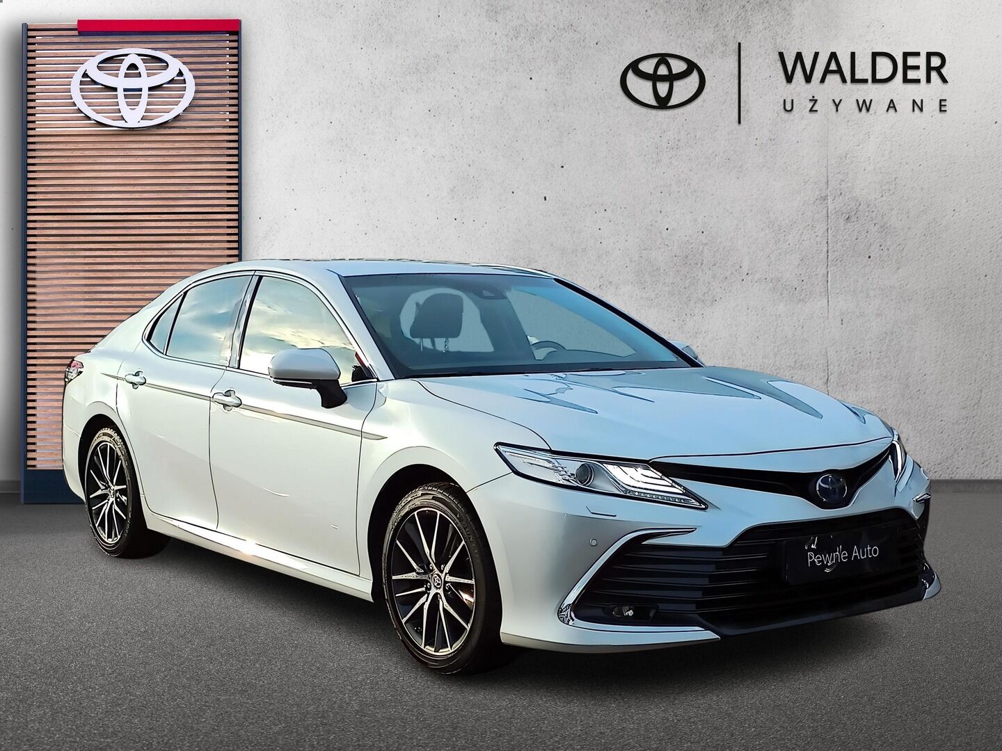 Toyota Camry - zdjęcie 7