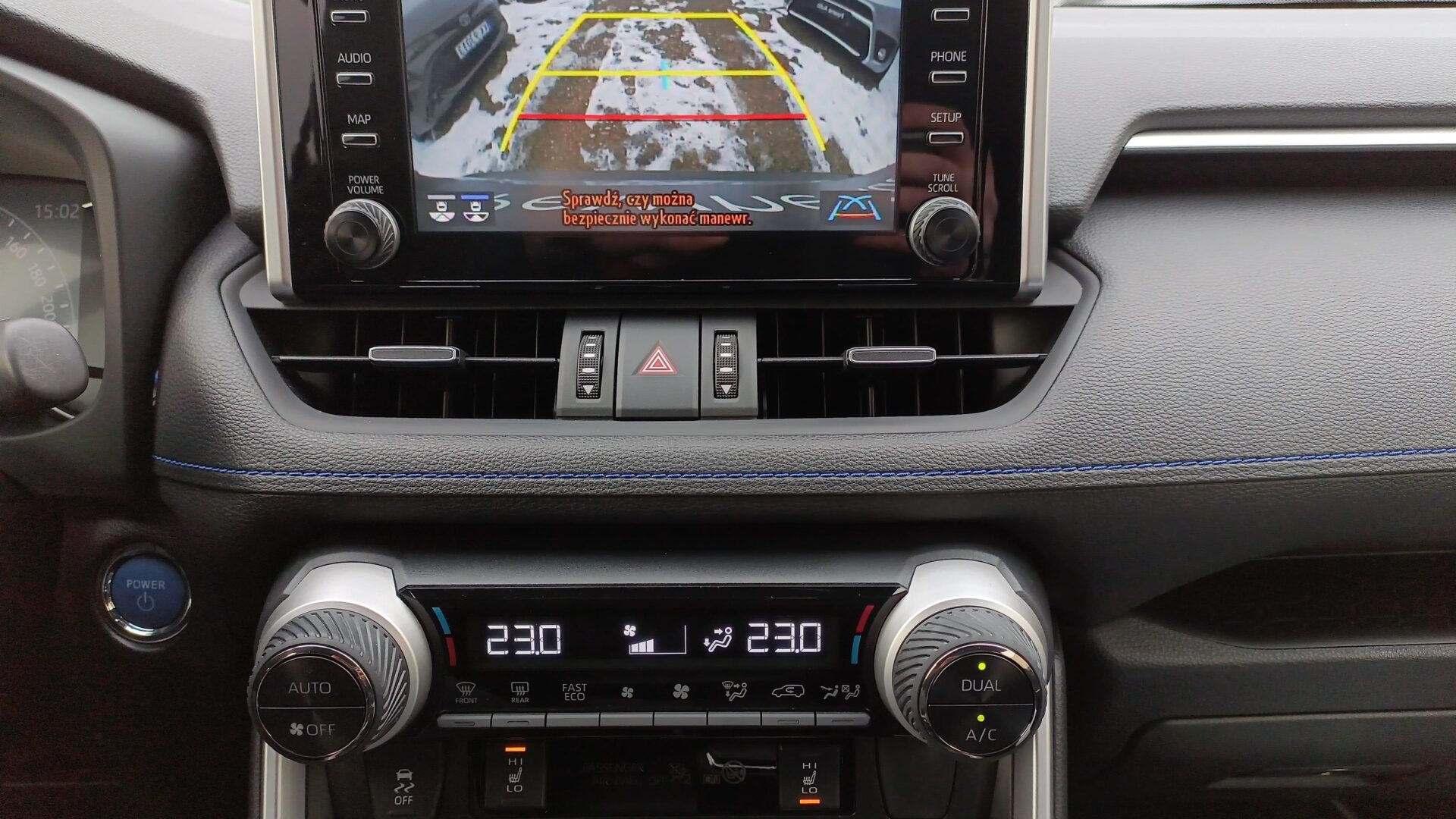 Toyota RAV4 - zdjęcie 17