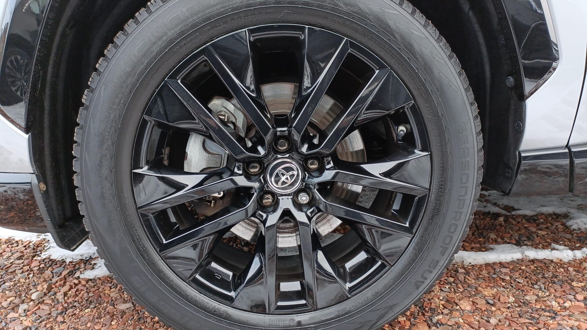 Toyota RAV4 - zdjęcie 19