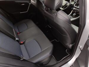 Toyota RAV4 - miniatura 13