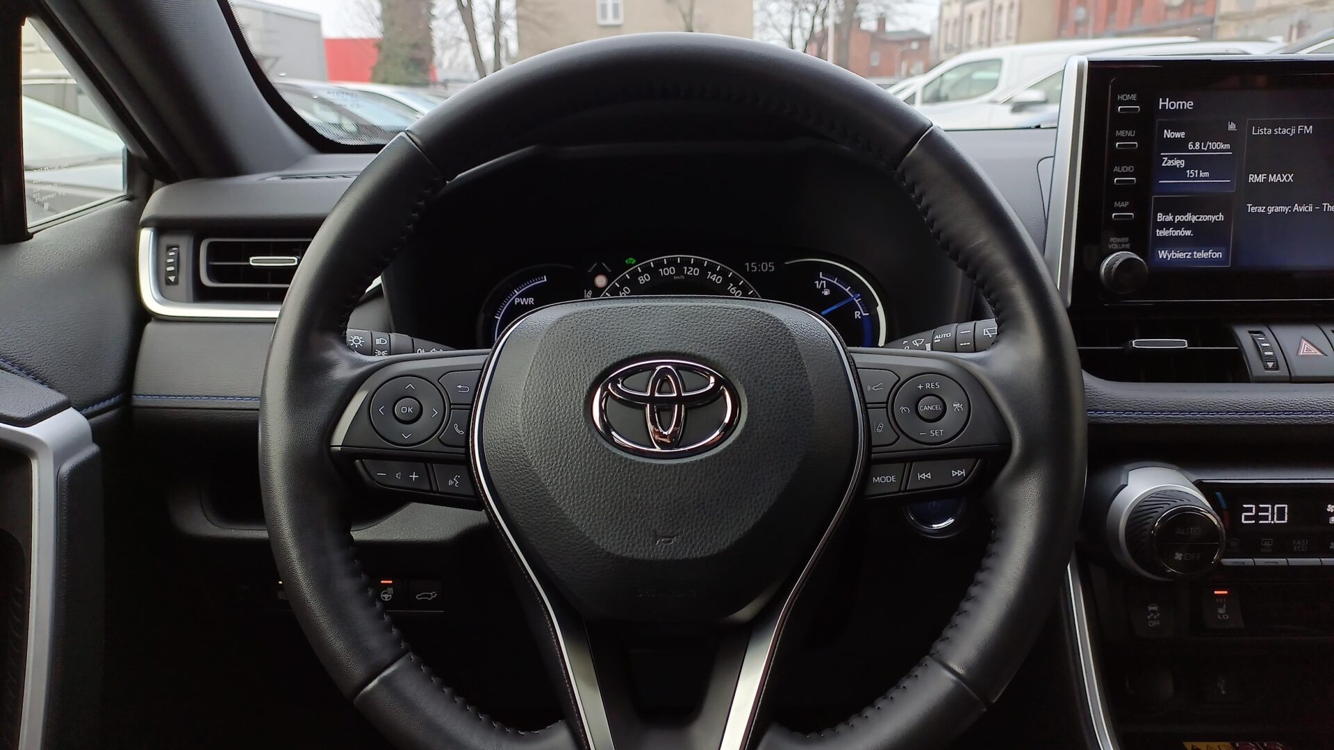 Toyota RAV4 - zdjęcie 15