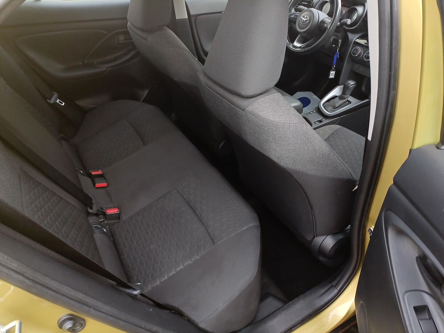 Toyota Yaris Cross - zdjęcie 12