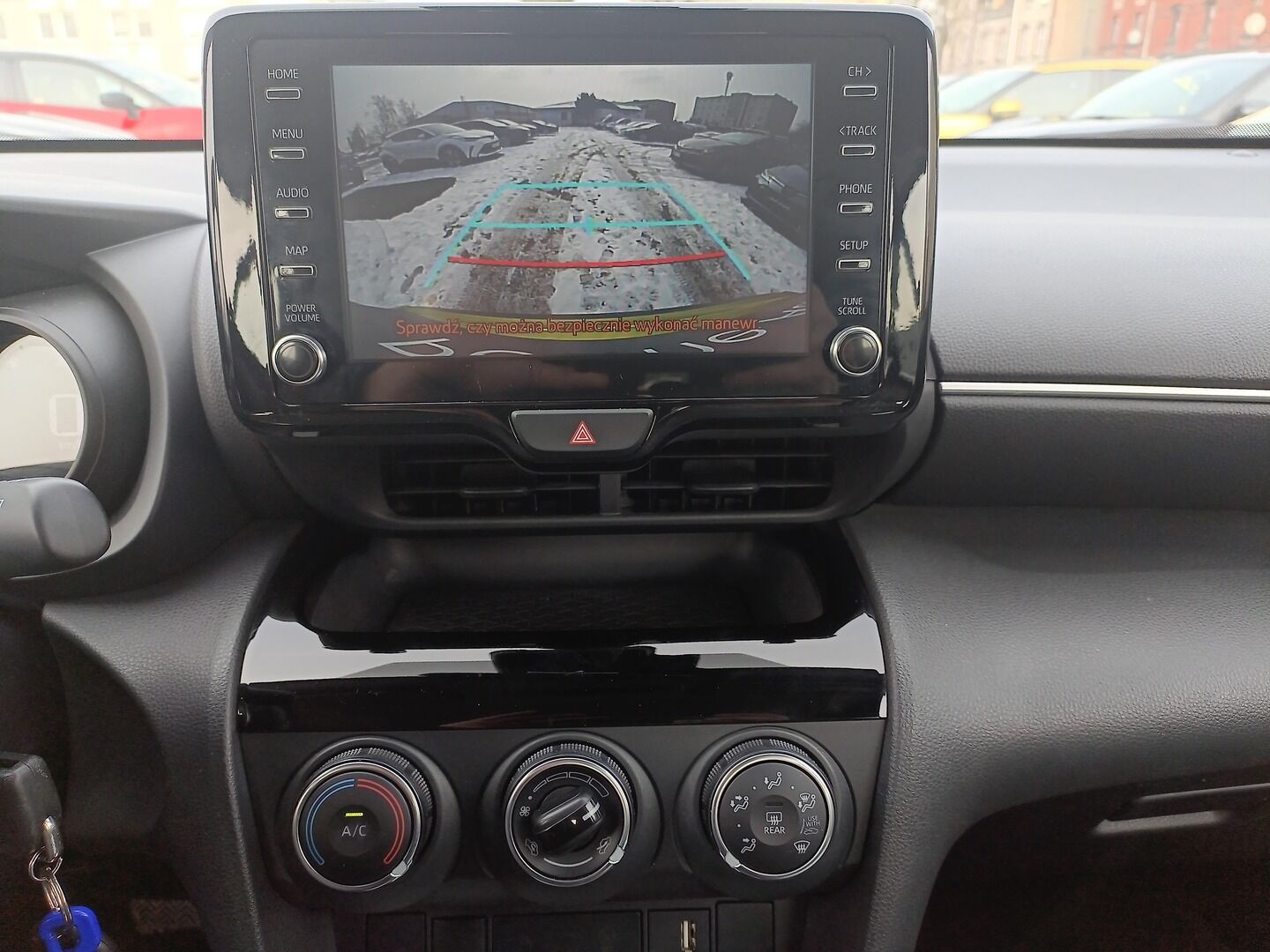 Toyota Yaris Cross - zdjęcie 16