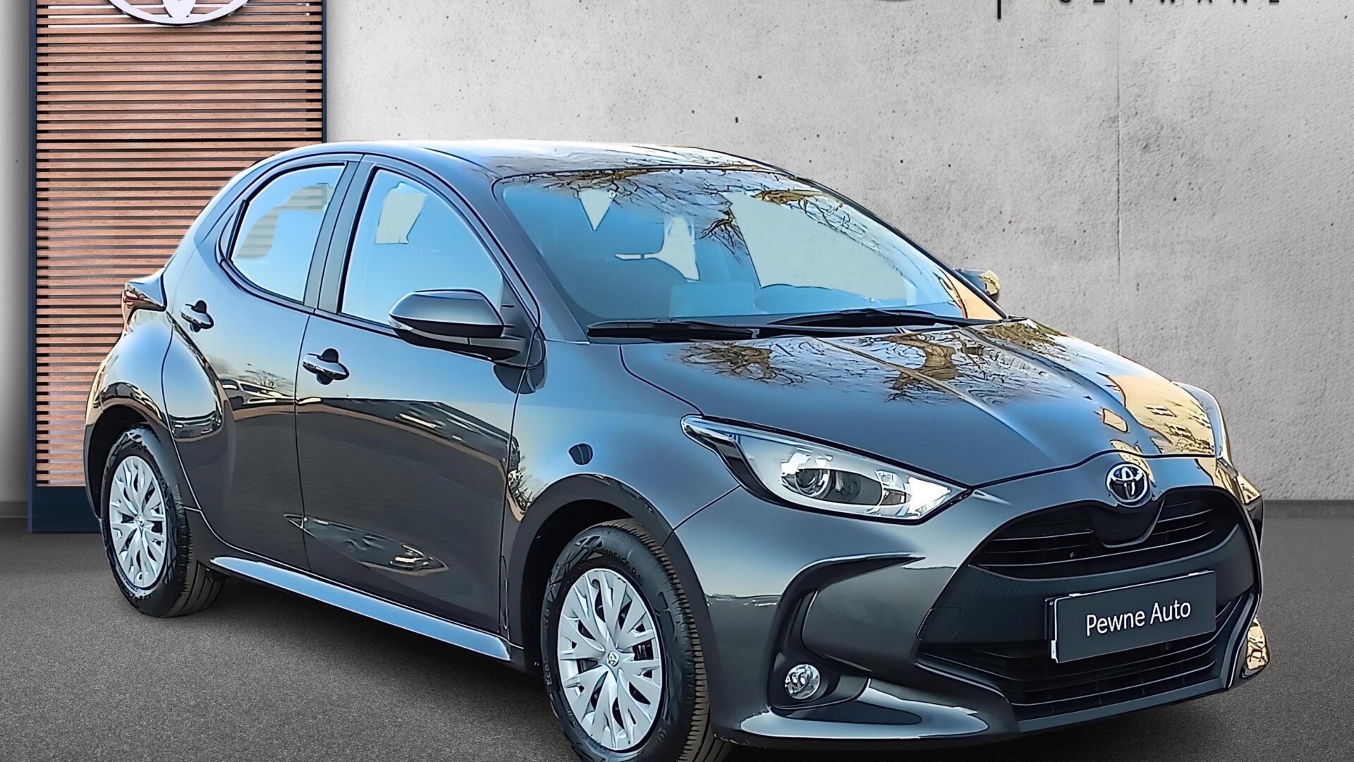 Toyota Yaris - zdjęcie 7