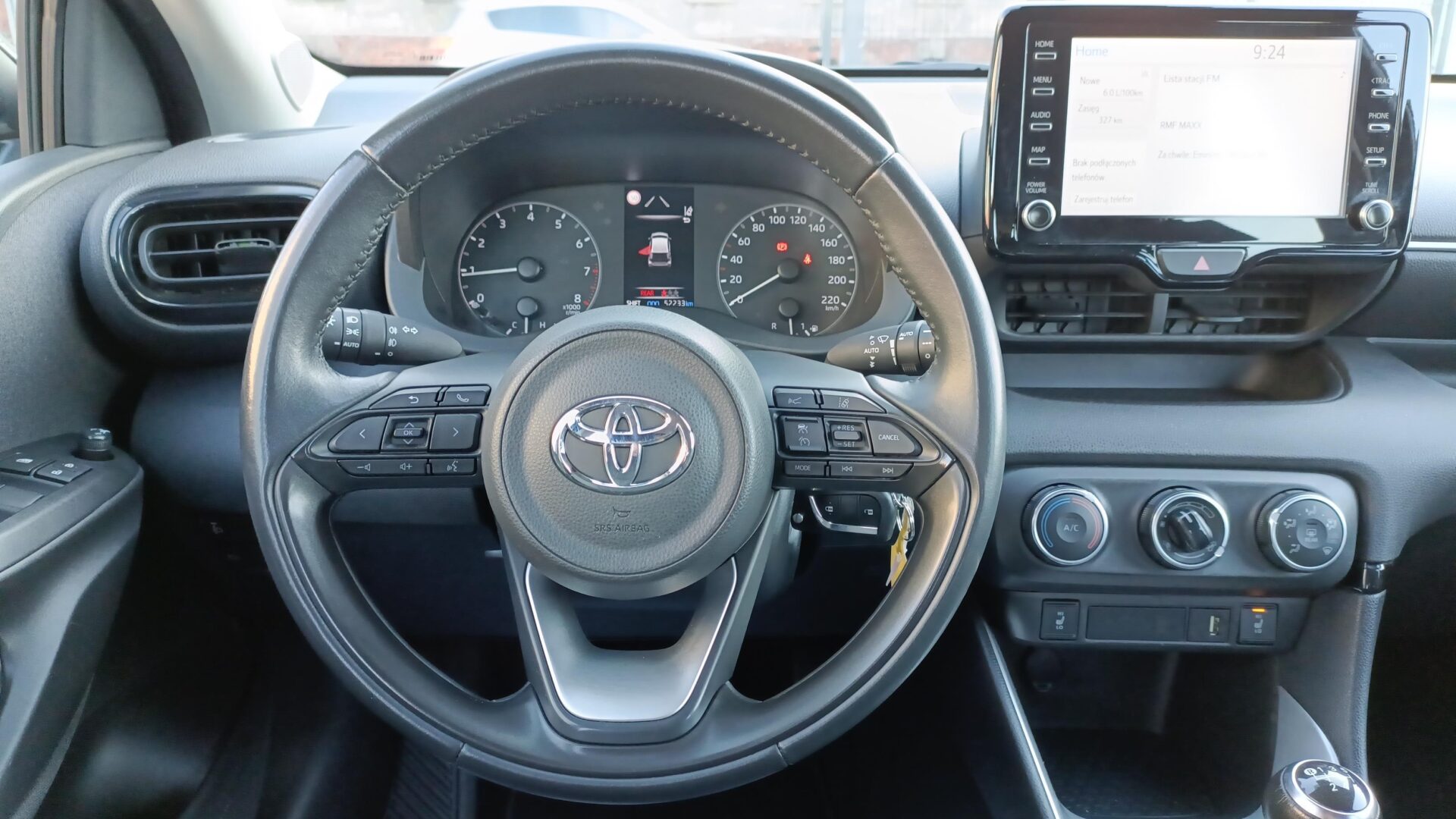 Toyota Yaris - zdjęcie 16