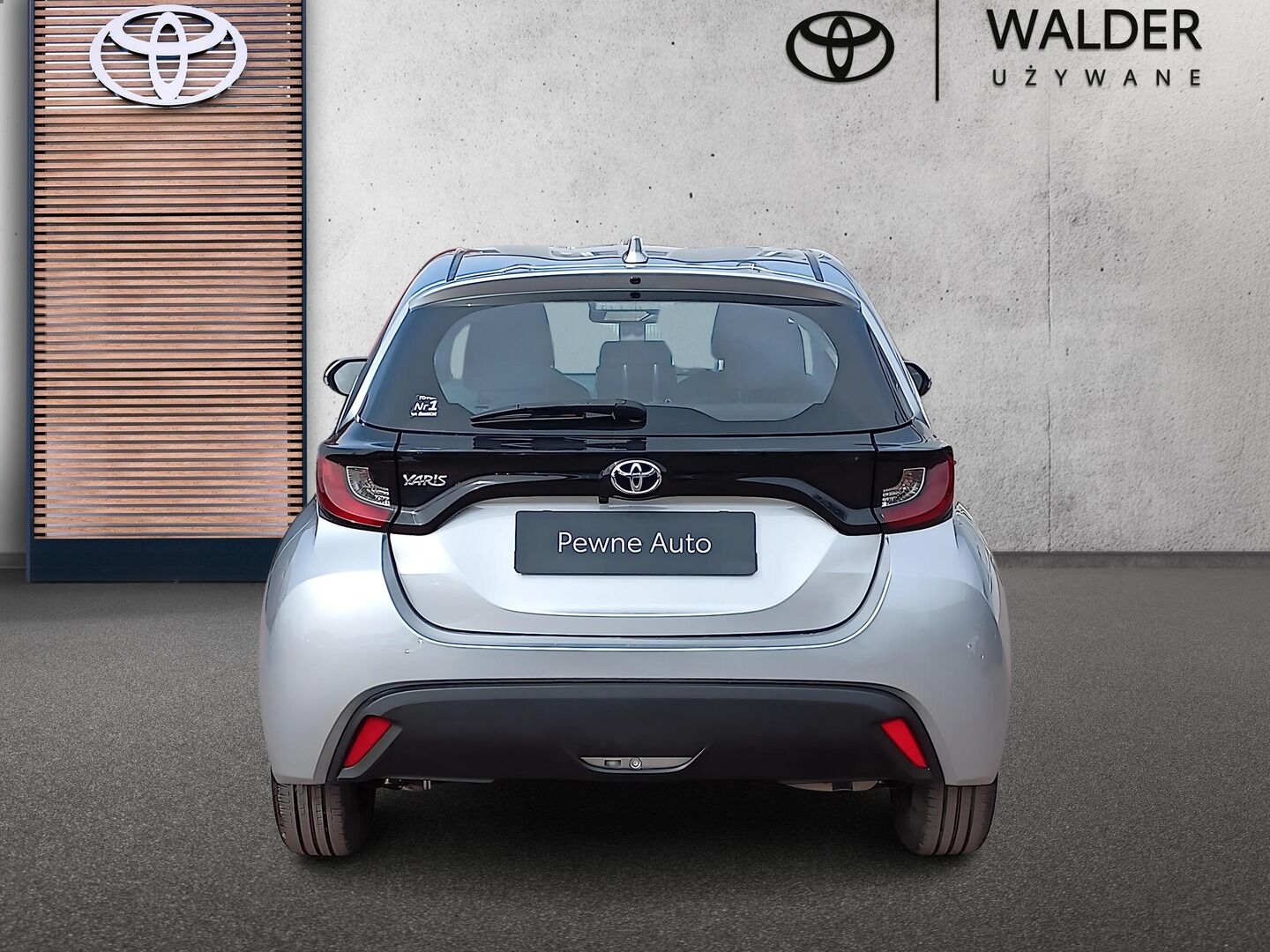 Toyota Yaris - zdjęcie 4