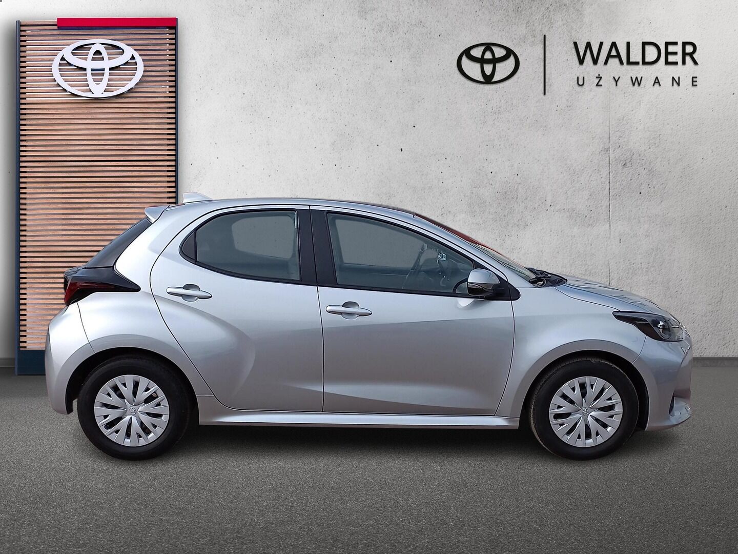 Toyota Yaris - zdjęcie 6
