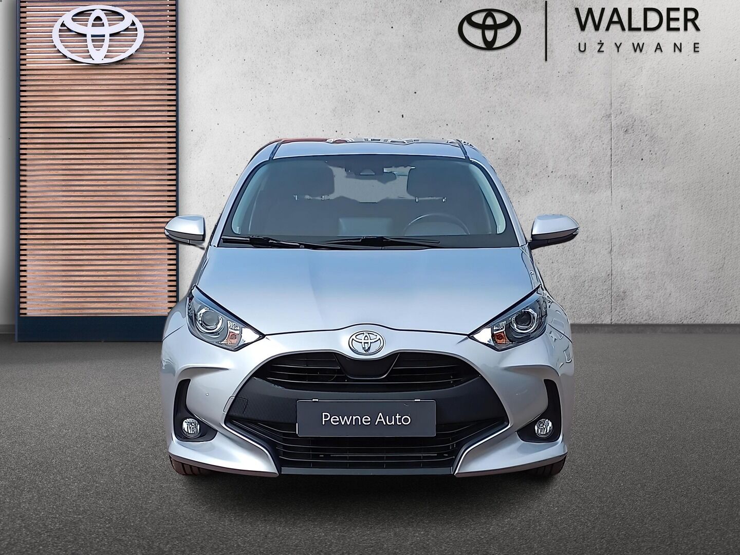 Toyota Yaris - zdjęcie 8