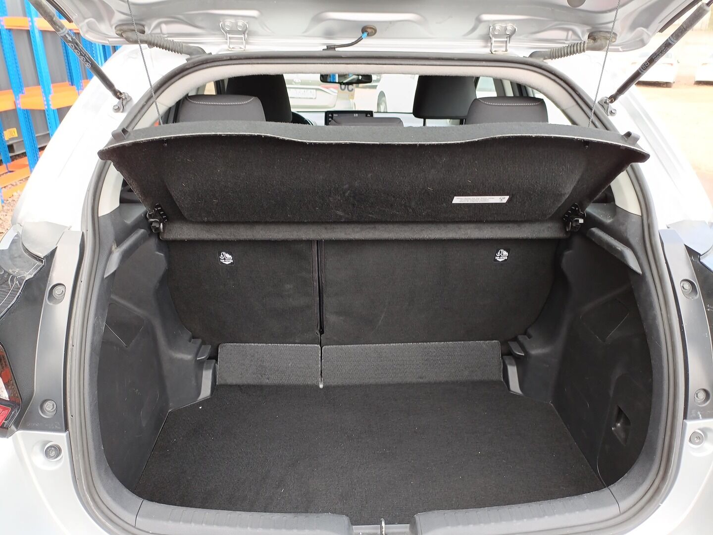 Toyota Yaris - zdjęcie 13