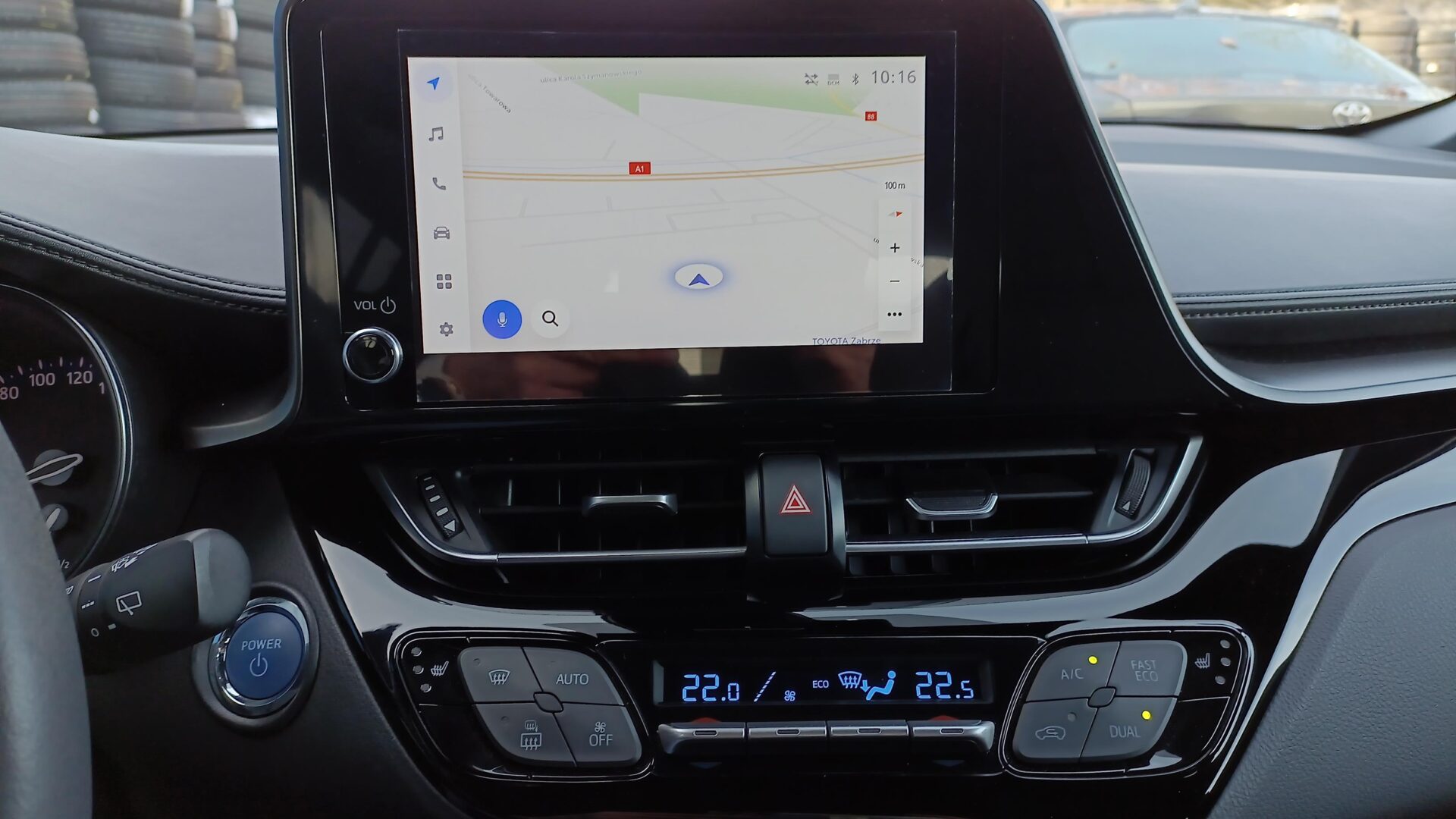 Toyota C-HR - zdjęcie 18