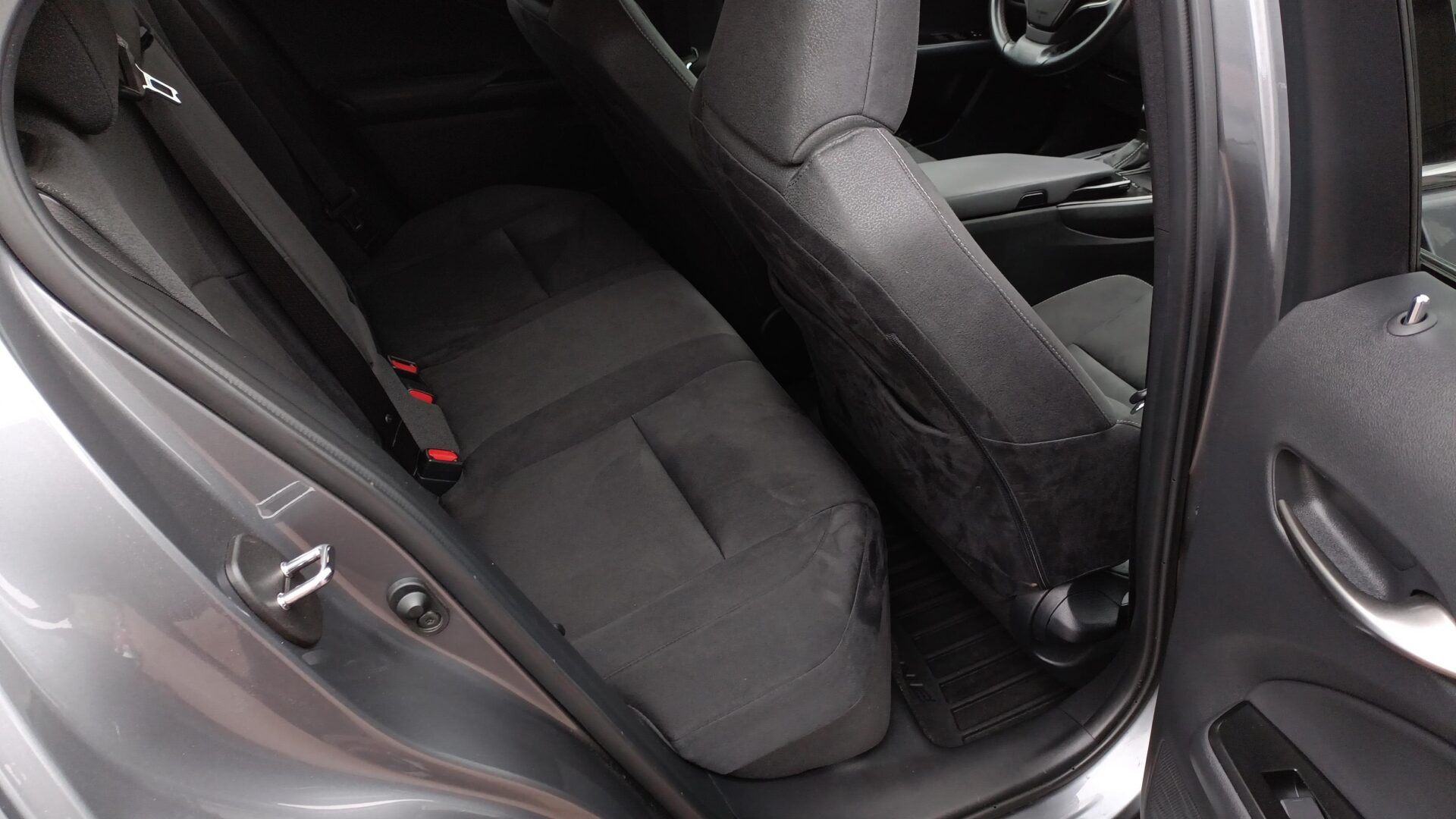 Lexus UX - zdjęcie 12