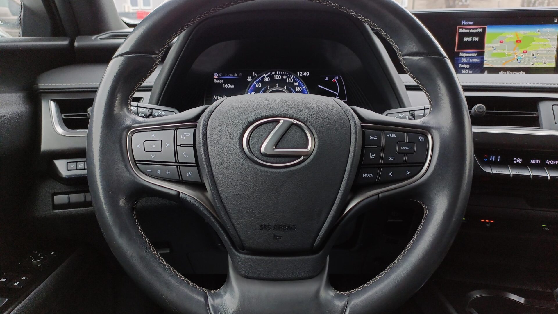 Lexus UX - zdjęcie 18