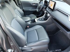 Toyota RAV4 - miniatura 11