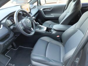 Toyota RAV4 - miniatura 9