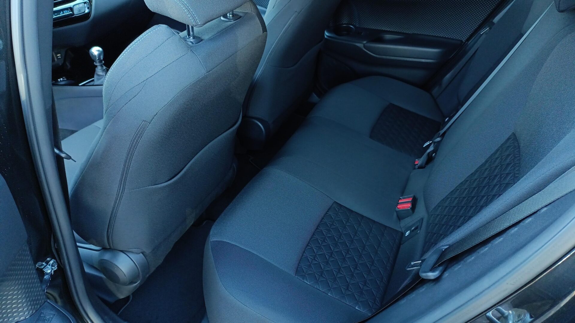 Toyota C-HR - zdjęcie 11