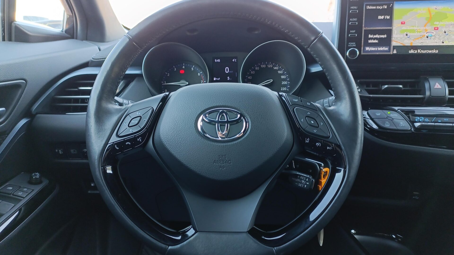 Toyota C-HR - zdjęcie 15