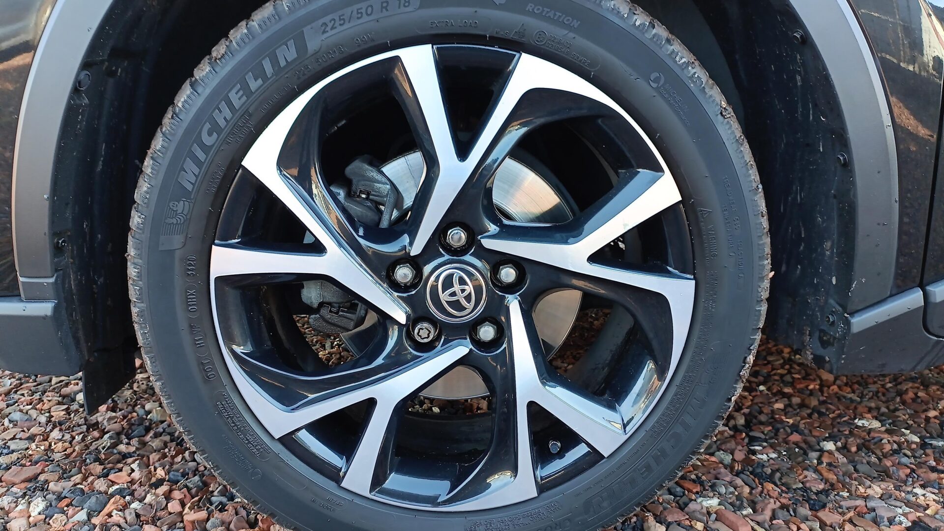 Toyota C-HR - zdjęcie 18