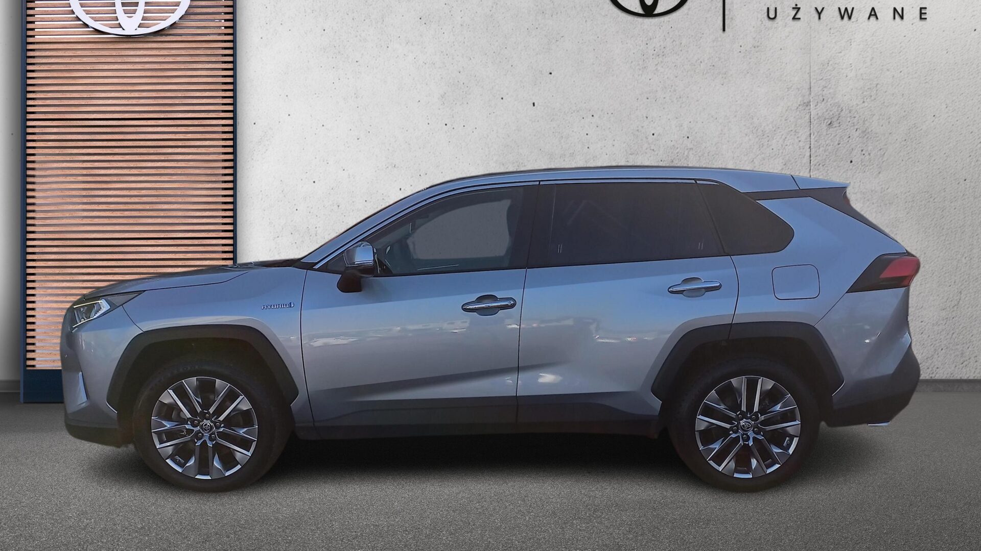 Toyota RAV4 - zdjęcie 2