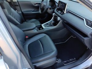 Toyota RAV4 - miniatura 13