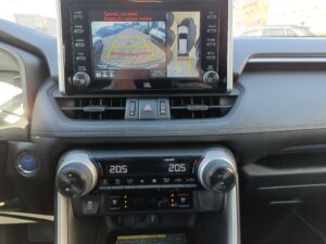 Toyota RAV4 - miniatura 18