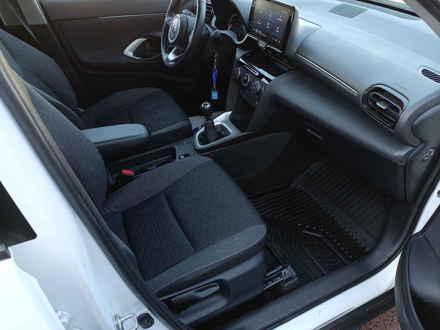 Toyota Yaris Cross - zdjęcie 11