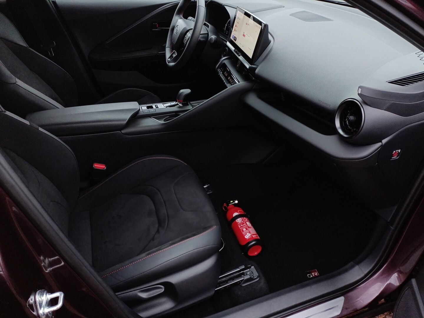 Toyota C-HR - zdjęcie 11