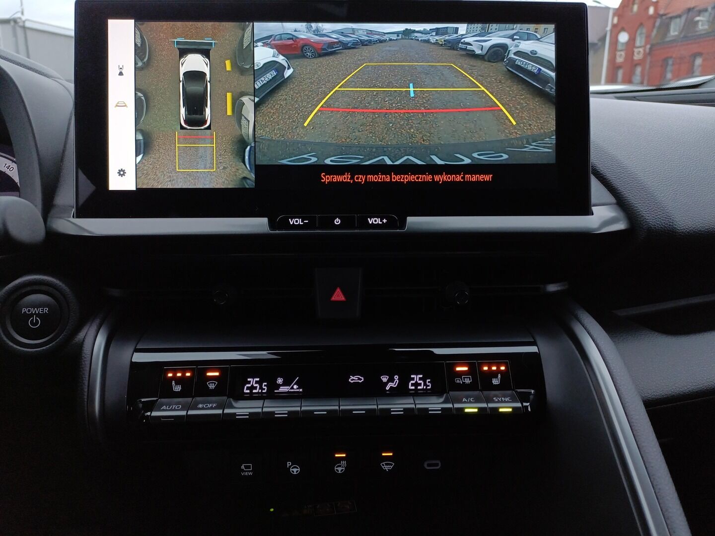 Toyota C-HR - zdjęcie 16